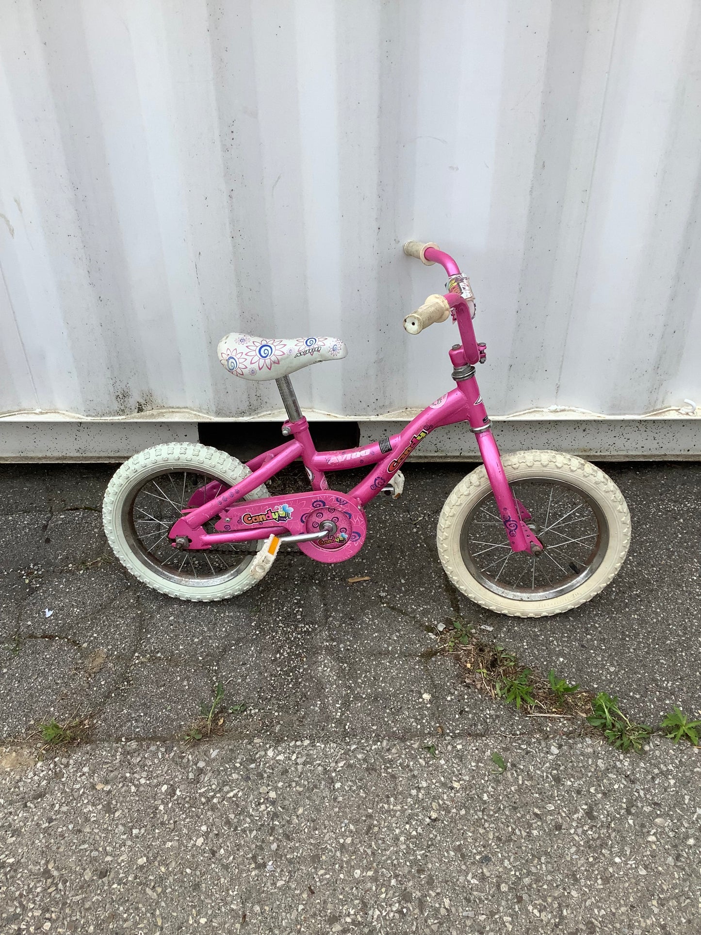 14" Avigo Candy