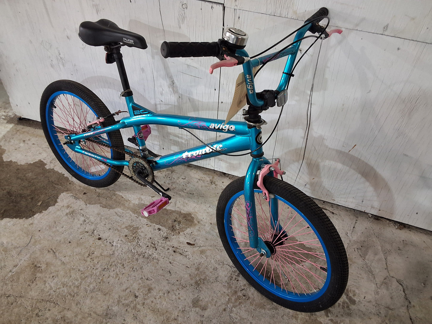 20" - TROUBLE - Avigo
