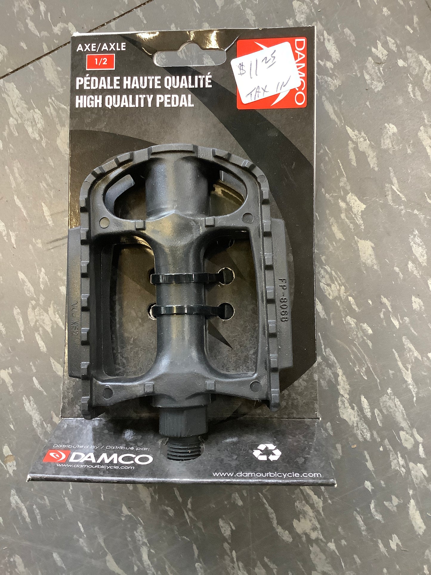 Pedals - 1/2” - plastic - Damco