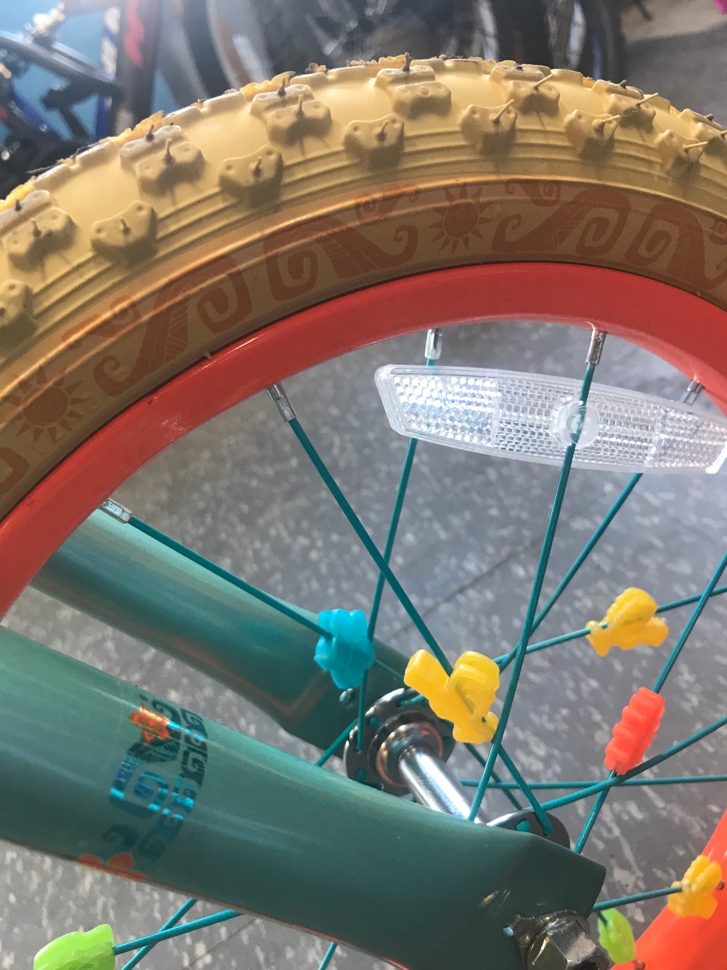 MOANA - Huffy - 16”