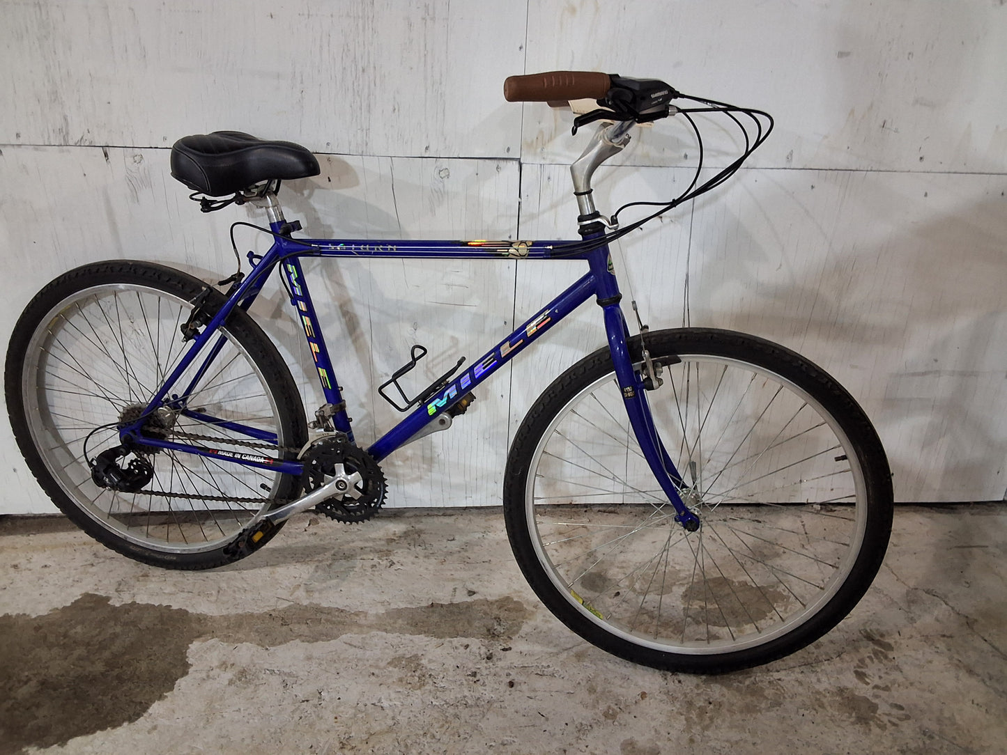 19" - SATURN - Miele