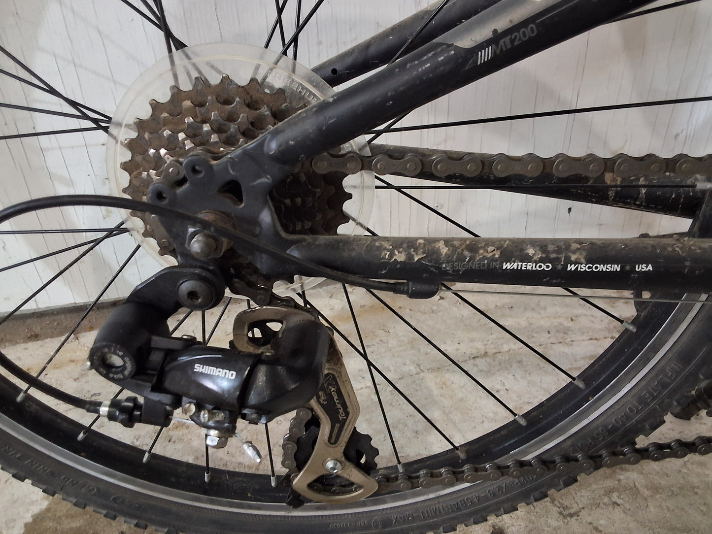 24" - MT200 - Trek