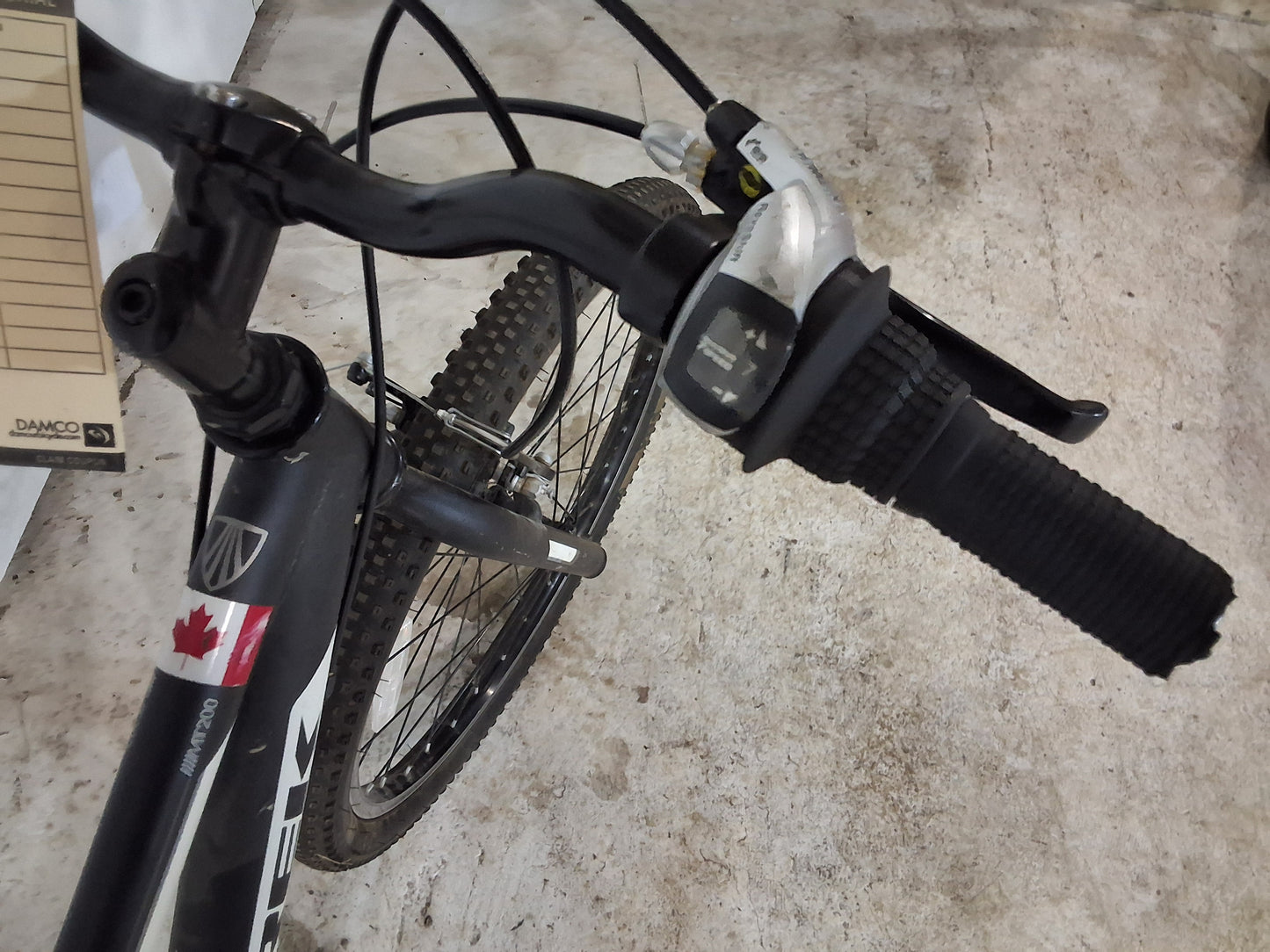 24" - MT200 - Trek