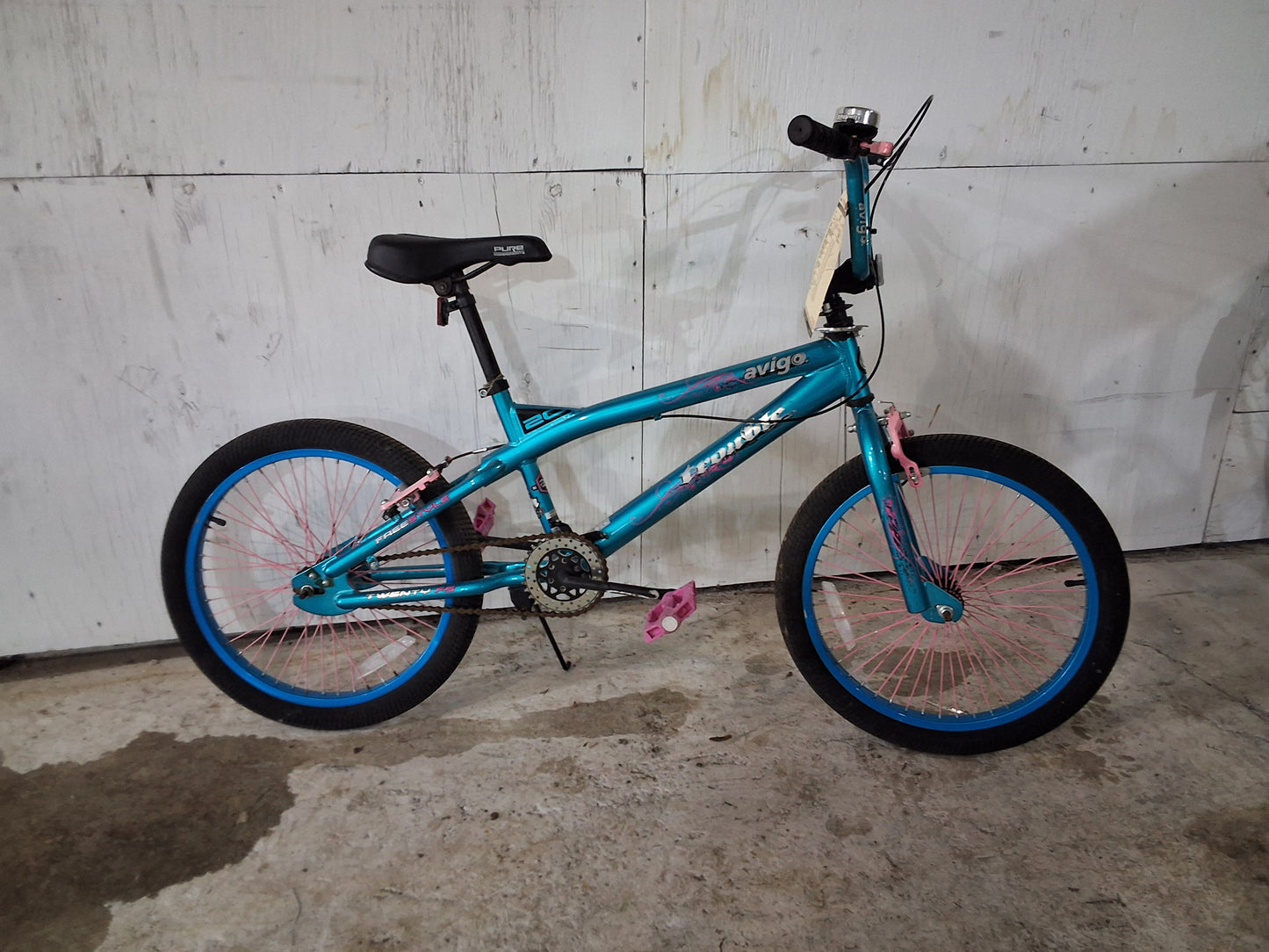 20" - TROUBLE - Avigo