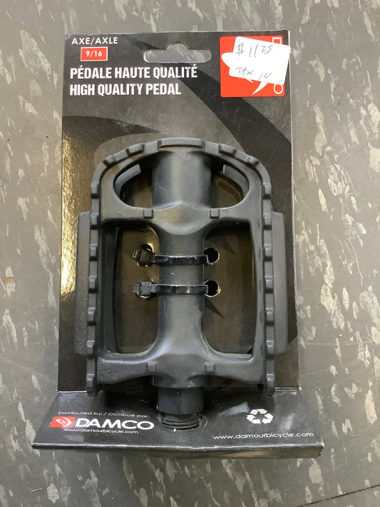 Pedals - 9/16” - plastic - Damco