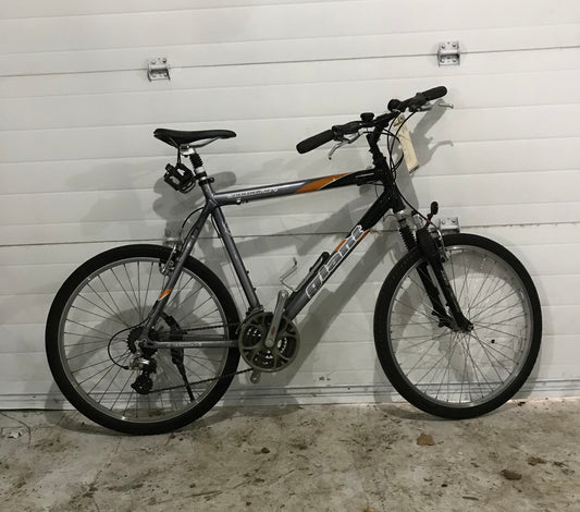BOULDER SE - Giant - 23”