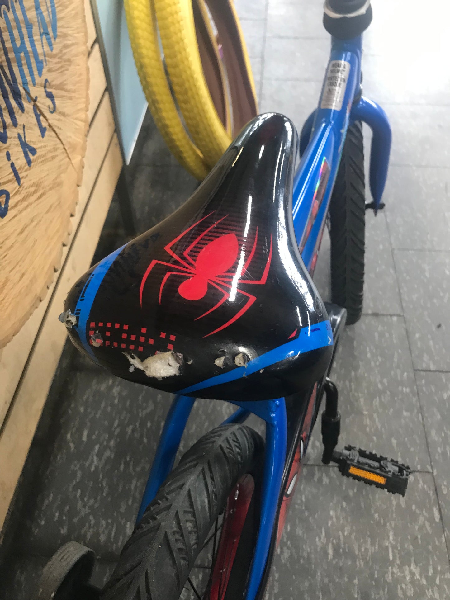 SPIDER-MAN - Huffy - 16”