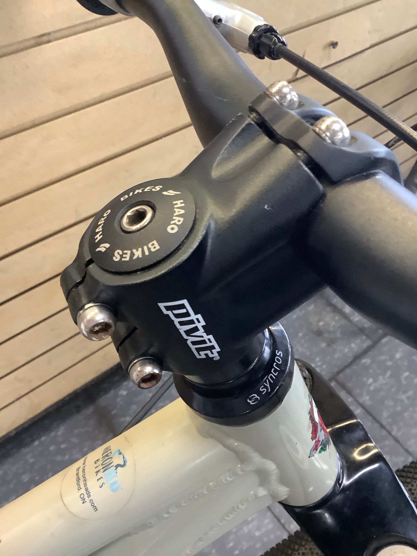 13" - THREAD ONE - Haro