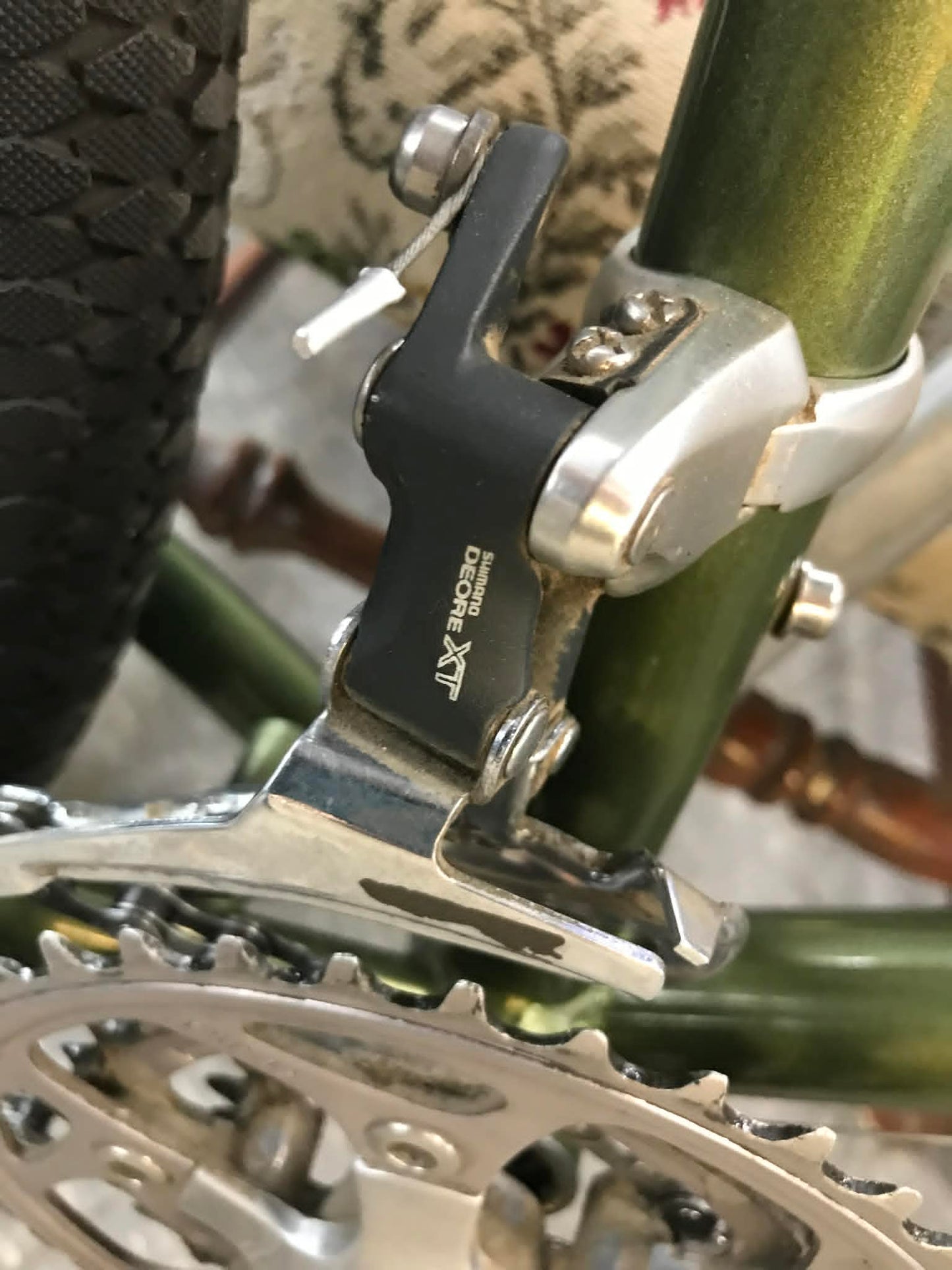 EXPLOSIF - Kona