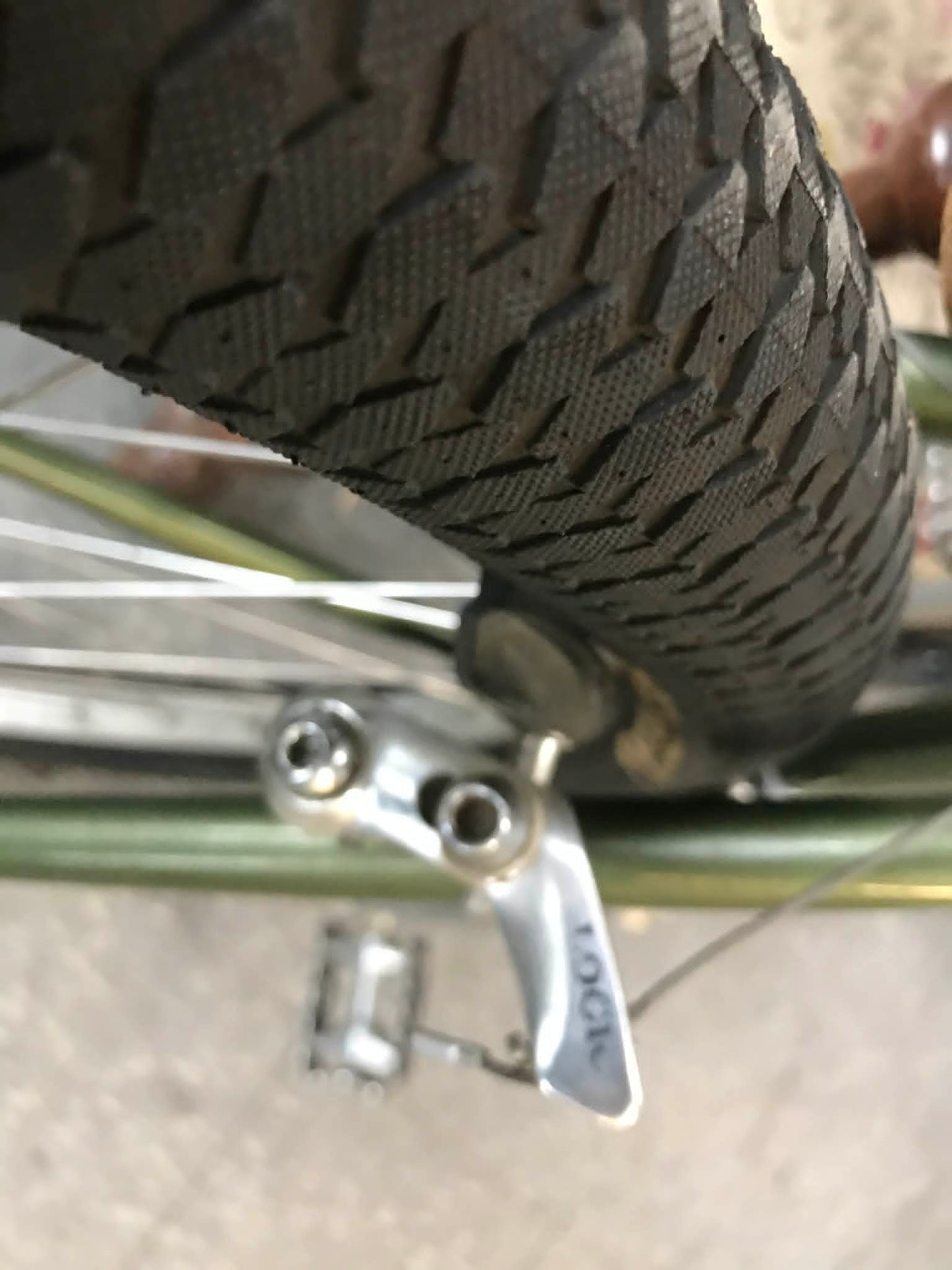 EXPLOSIF - Kona