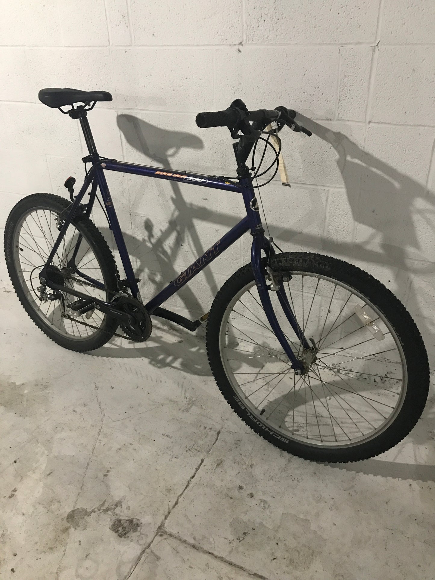 23" - BOULDER 550 - Giant