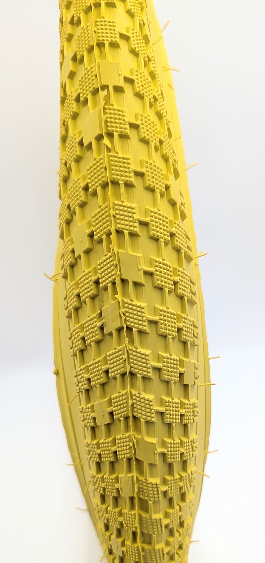 Tires - 20" x 2.3" - coloured
